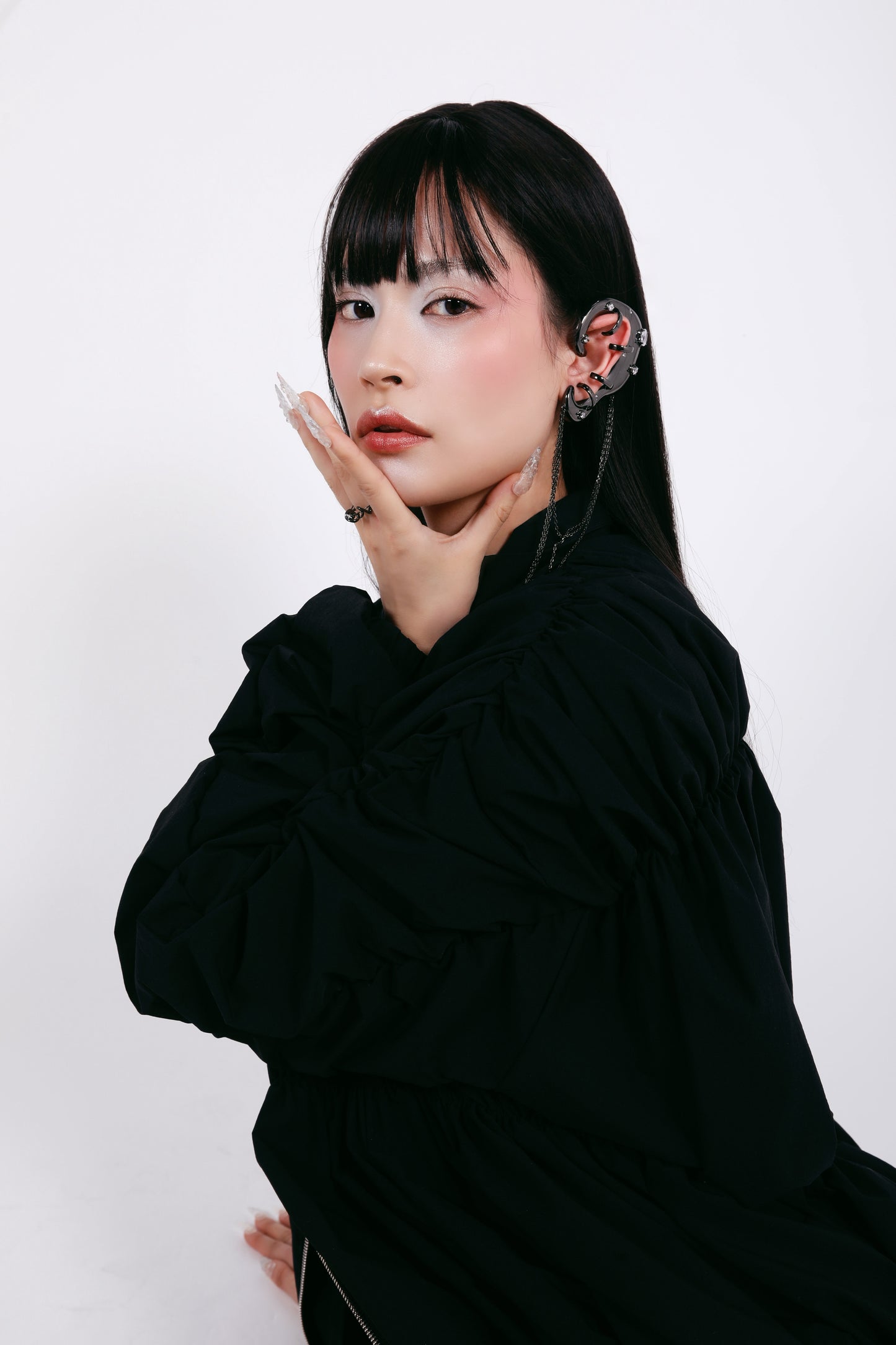 Enchoire Ear Piece with draped chain