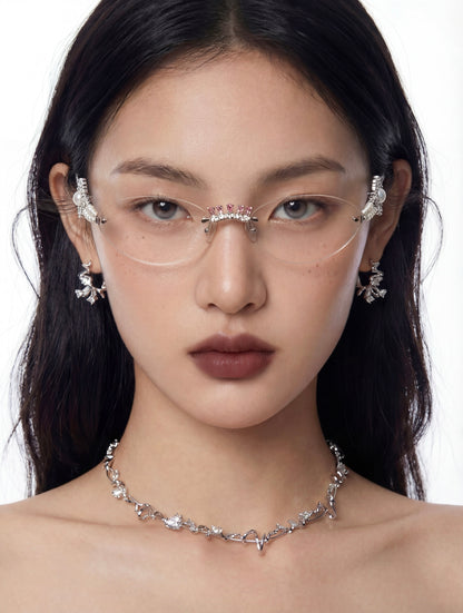 Colette Necklace in frosted silver platinum