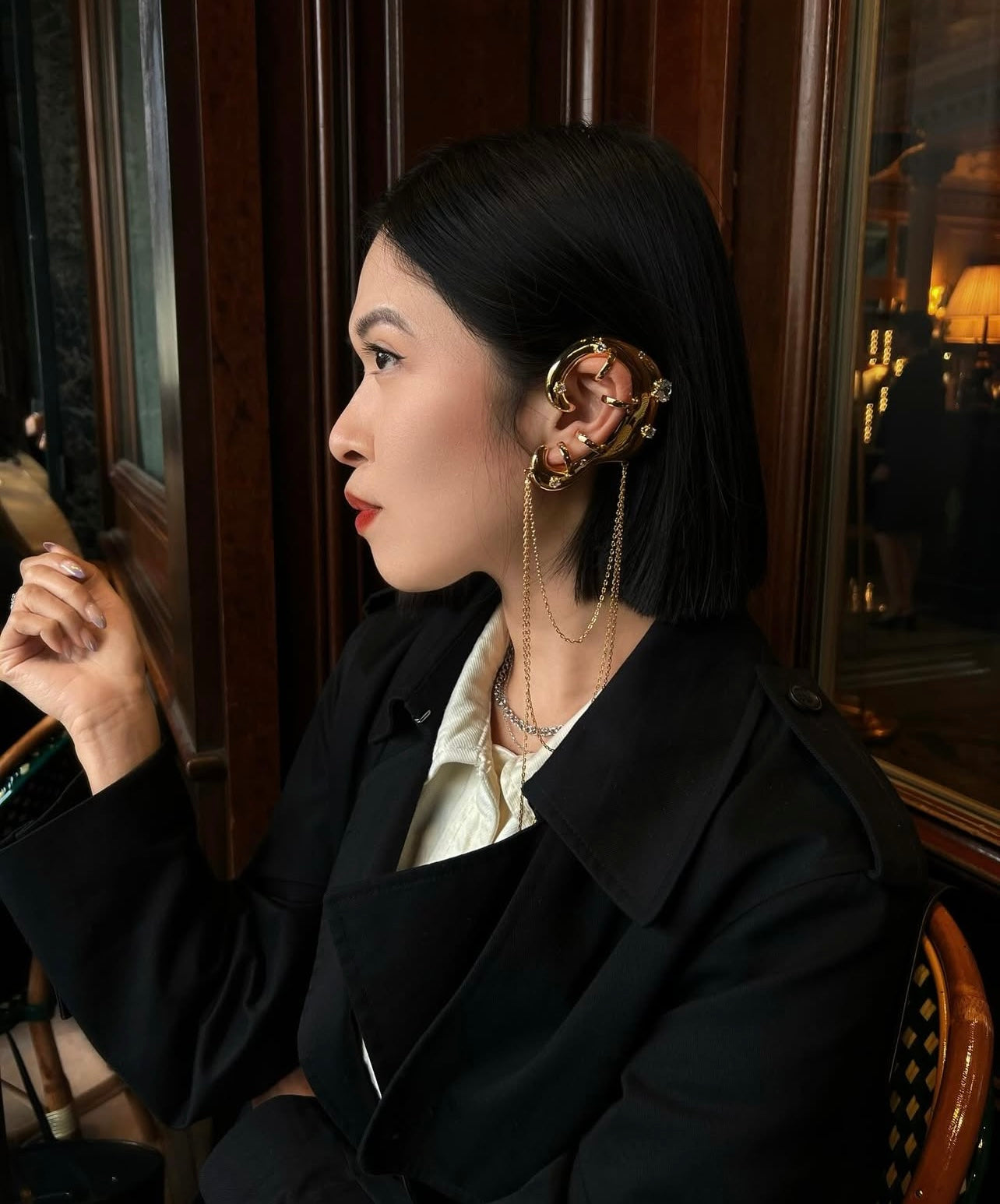 Enchoire Ear Piece with draped chain